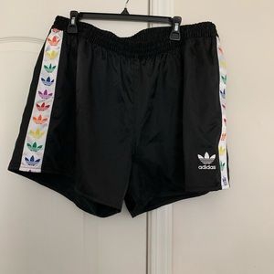 Men’s Adidas Shorts 2XL